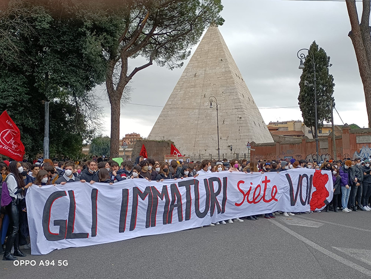 Studenti in piazza26 2022 02 04 at 172830m